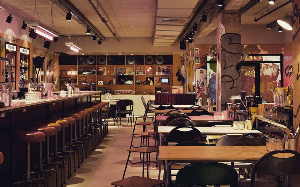 מסעדת אמריקה בתל אביב - עיצוב בוגר שנקר הנדסאים דן טרוים